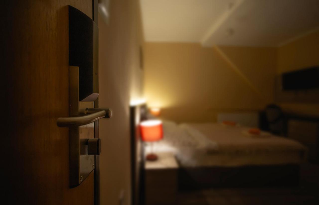 Bed and Breakfast Alabastrom Panzio Es Etterem Богач Экстерьер фото