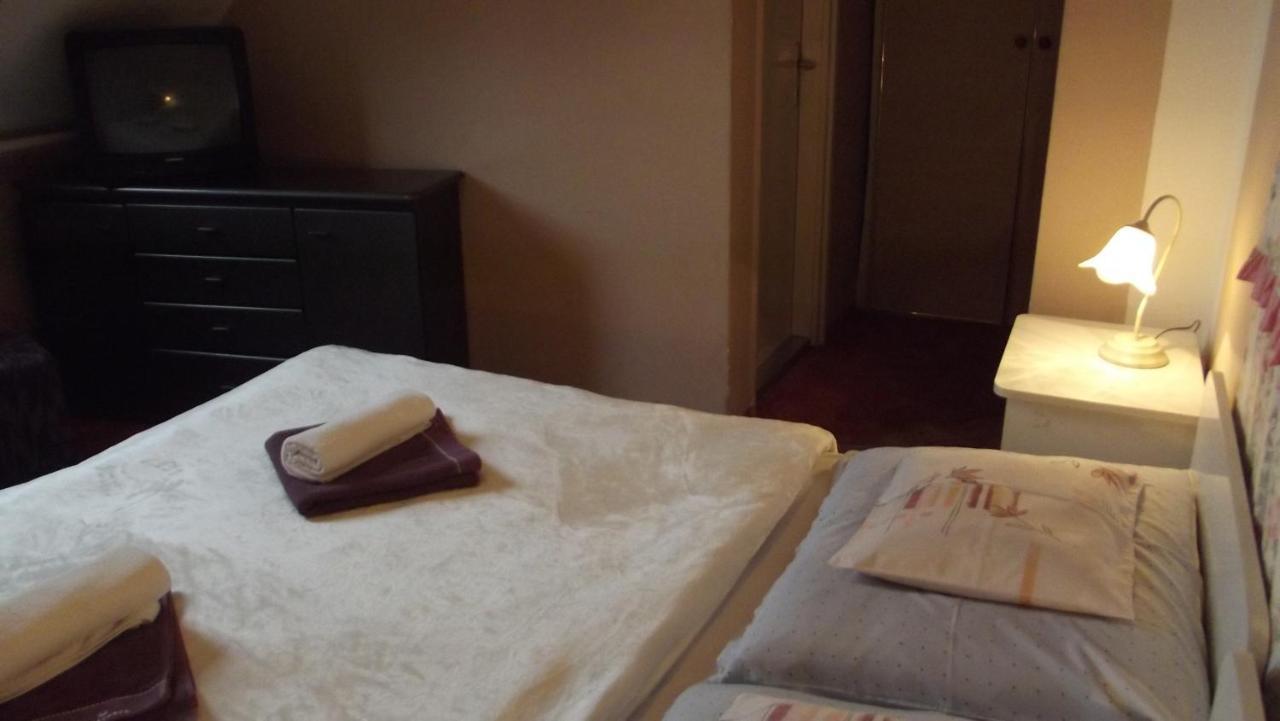 Bed and Breakfast Alabastrom Panzio Es Etterem Богач Экстерьер фото